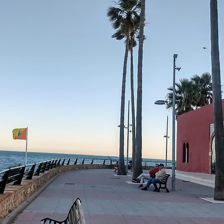 Sun & Sea Views דירה *